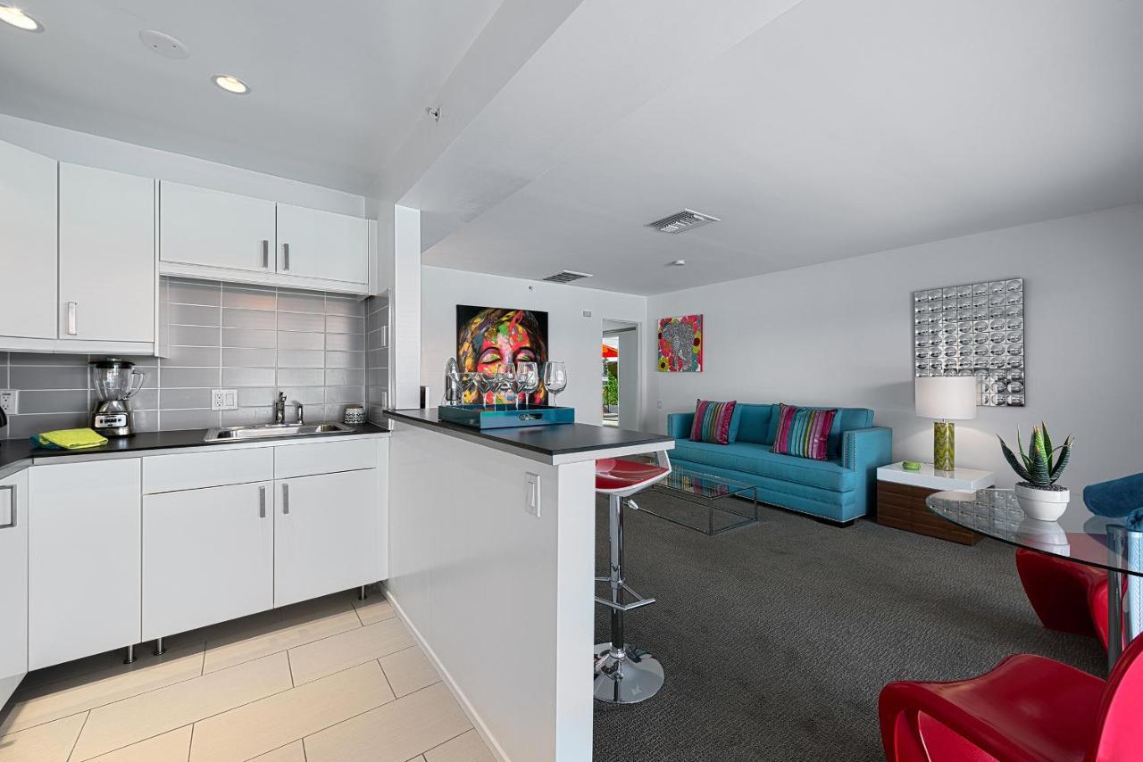 The Twist Palm Springs Hotel ภายนอก รูปภาพ